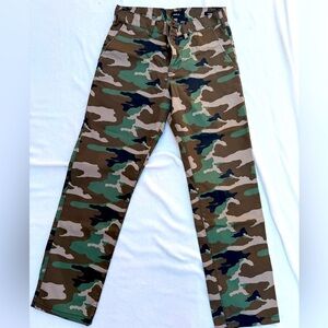 Used RVCA camo pants